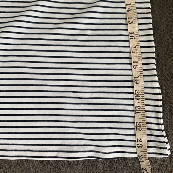 H&M Divided Black & white striped short sleeve tee sz XS - Picture 7 of 7